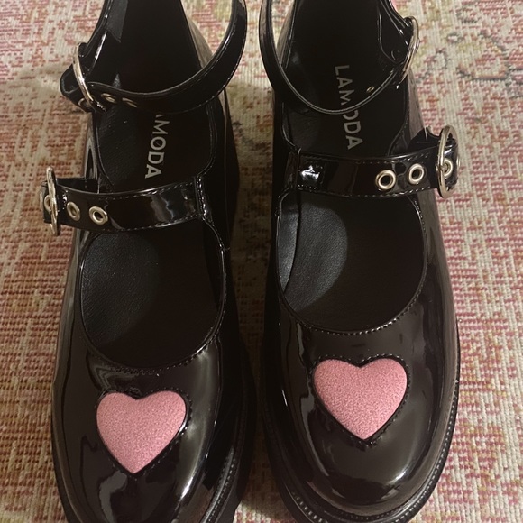 La Moda Rosey Love Platform Sandals 